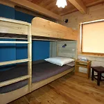 Apartment For 4 People With Garden View *