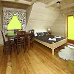 For 4 People With Garden View Apartment *