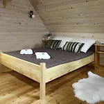 Apartment For 4 People With Garden View