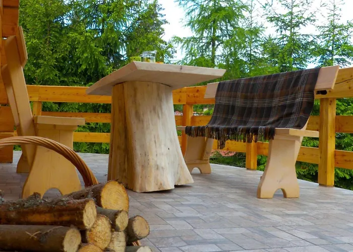 For 4 People With Garden View Łapsze Niżne